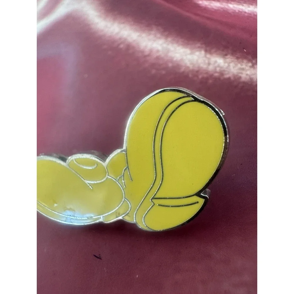 Disney Hidden Mickey Series Mickey Mouse Yellow Shoes‎ Pin 2017 Authentic Parks